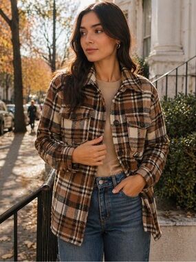 Miss Selfie Plaid Flannel Shacket Jacket Women’s Medium Utility Coat